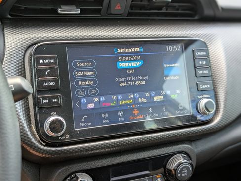 Used 2021 Nissan Kicks SV FWD image 28