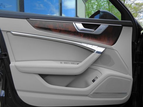 Used 2022 Audi A6 Premium Plus w/ Premium Plus Package image 15