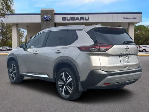 Used 2021 Nissan Rogue SL w/ Premium Package FWD image 4