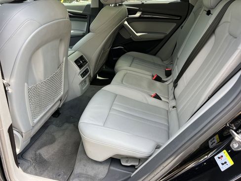 Used 2019 Audi Q5 Prestige w/ Prestige Package AWD/4WD image 6