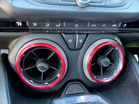 Used 2019 Chevrolet Camaro SS image 28