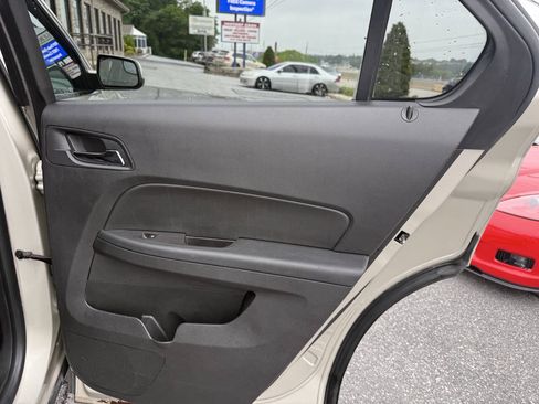 Used 2014 Chevrolet Equinox LT w/ Driver Convenience Package AWD/4WD image 16