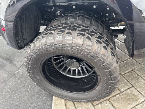 Used 2026 Ford F450 Platinum w/ FX4 Off-Road Package image 11