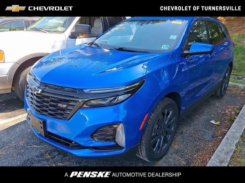 Used 2024 Chevrolet Equinox RS FWD image 1