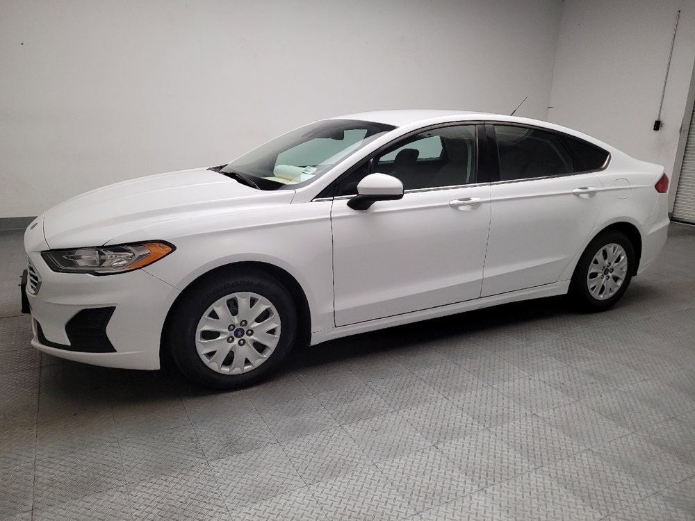 Used 2019 Ford Fusion S FWD image 2