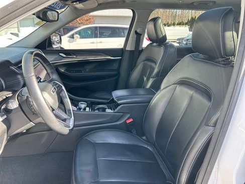 Used 2022 Jeep Grand Cherokee L Limited image 36