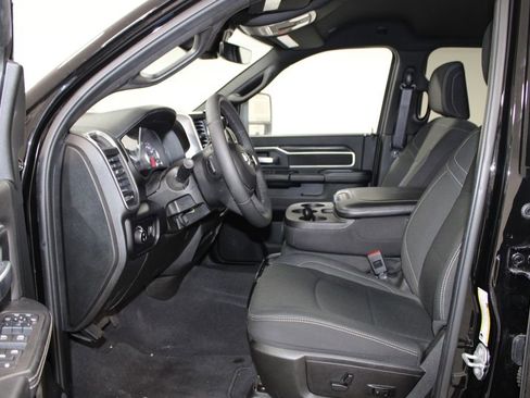 Used 2025 RAM 2500 Big Horn image 19