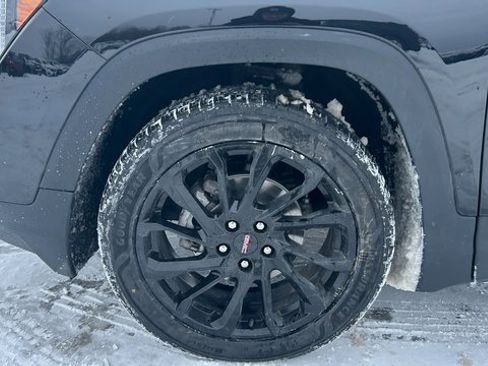 Certified 2023 GMC Terrain SLE w/ Driver Convenience Package image 17