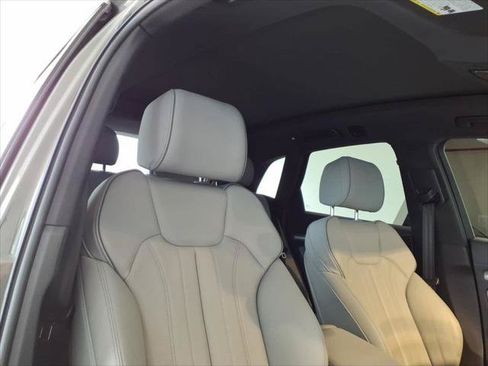 Certified 2025 Audi Q5 2.0T Premium AWD/4WD image 23