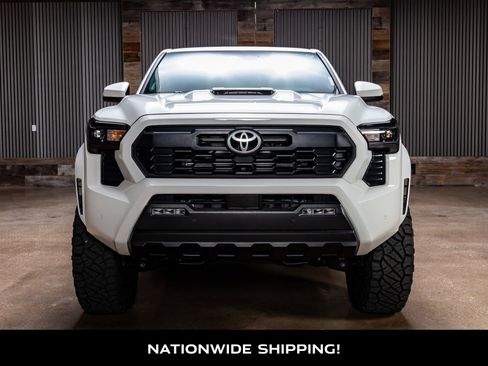 Used 2024 Toyota Tacoma TRD Sport image 4