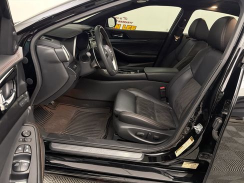Certified 2023 Nissan Maxima SR w/ Sport Mat Group FWD image 14