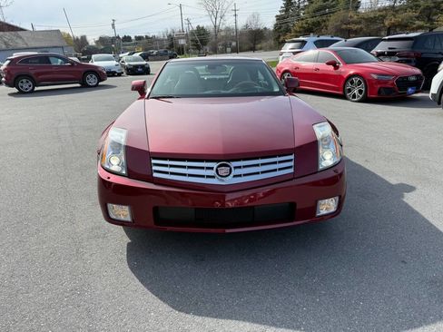 Used 2006 Cadillac XLR RWD image 4