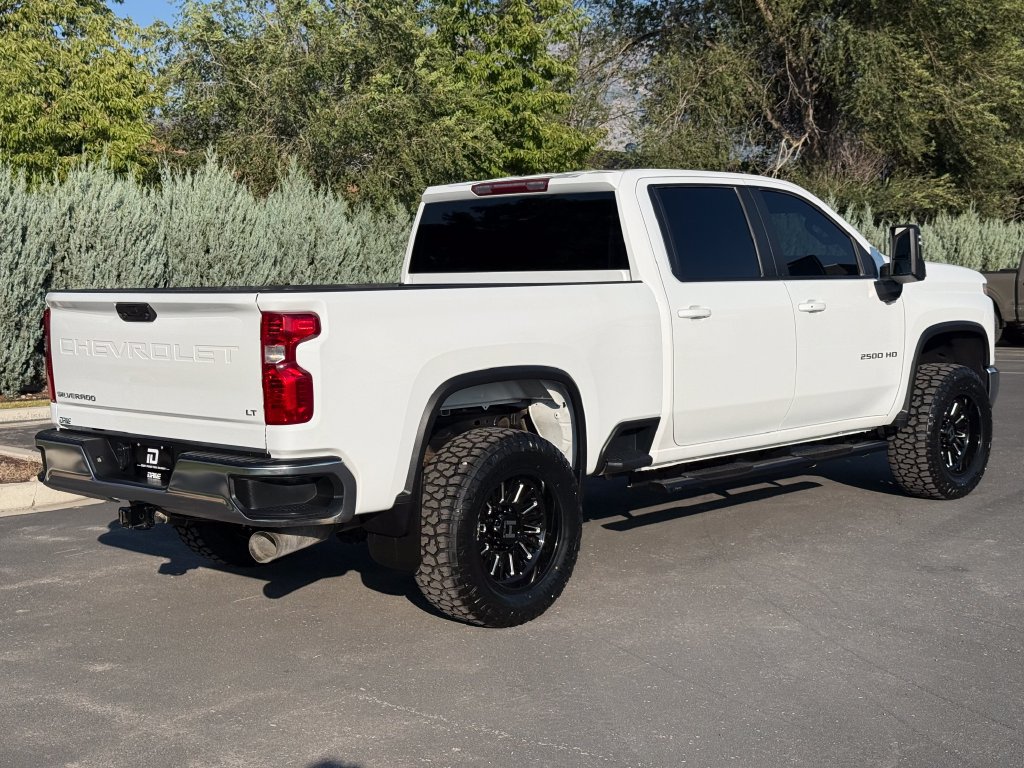 Used 2024 Chevrolet Silverado 2500 LT w/ Convenience Package AWD/4WD image 9