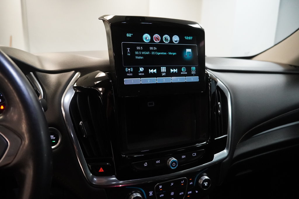Used 2019 Chevrolet Traverse LT w/ LPO, Cargo Package AWD/4WD image 9