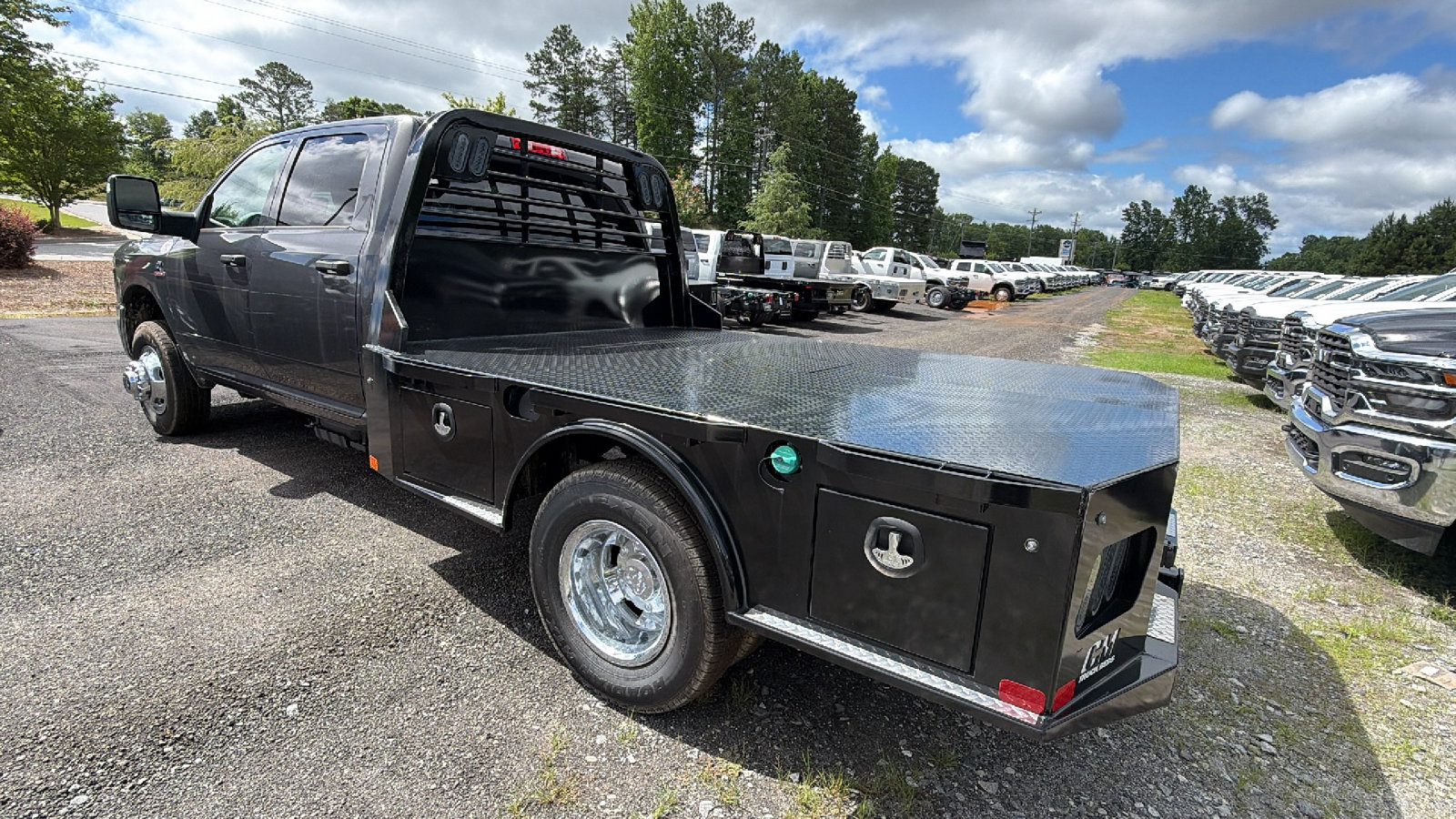 New 2026 RAM 3500 Tradesman w/ Chrome Appearance Group A AWD/4WD image 10
