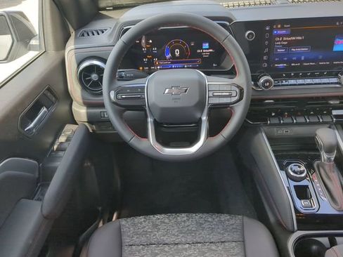 New 2025 Chevrolet Colorado Z71 image 16