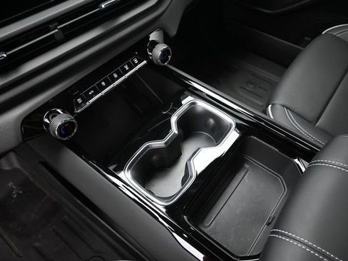 New 2025 Chevrolet Silverado EV LT image 35