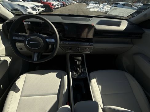 New 2026 Hyundai Kona SE image 22