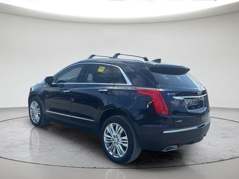 Used 2017 Cadillac XT5 Premium Luxury AWD/4WD image 9