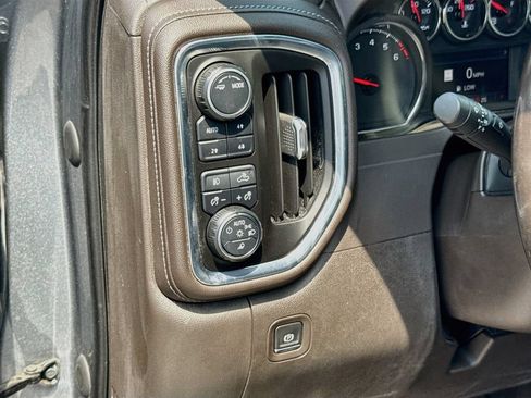 Used 2021 Chevrolet Silverado 1500 LTZ w/ LTZ Convenience Package II AWD/4WD image 10