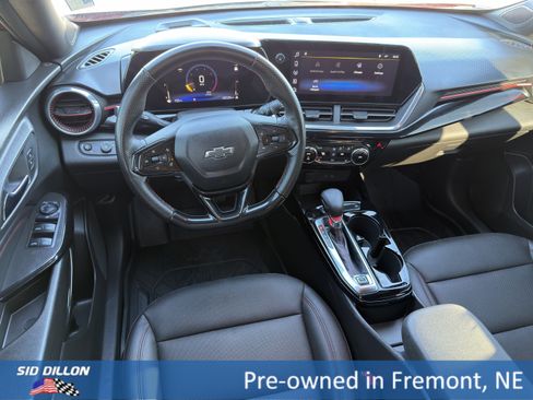 Used 2025 Chevrolet Trax RS w/ Driver Confidence Package image 8