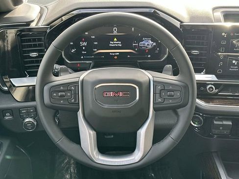 New 2026 GMC Sierra 1500 Elevation image 8