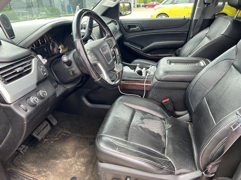 Used 2016 GMC Yukon XL SLT w/ Open Road Package AWD/4WD image 5