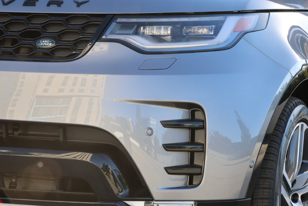 New 2026 Land Rover Discovery Dynamic SE AWD/4WD image 6