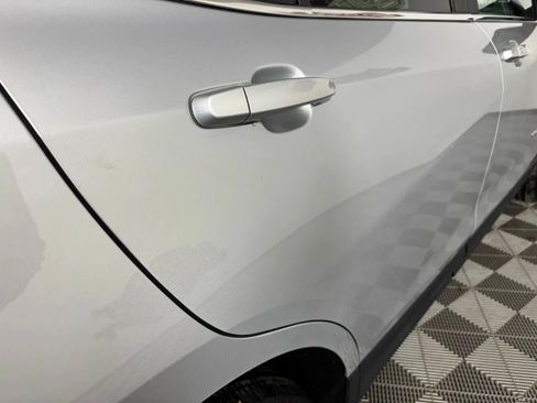 Used 2021 Chevrolet Equinox LT image 33