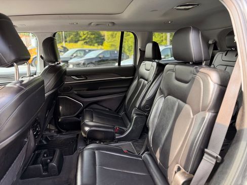 Used 2021 Jeep Grand Cherokee L Limited w/ Trailer Tow Package AWD/4WD image 6