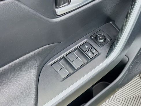 Used 2023 Toyota RAV4 XLE Premium image 18