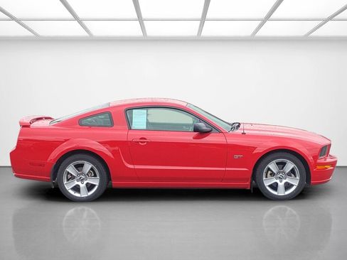Used 2006 Ford Mustang GT Premium RWD image 6
