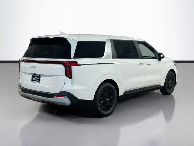 New 2027 Kia Carnival LX FWD image 7