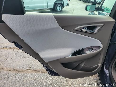 Used 2025 Chevrolet Malibu LT image 19