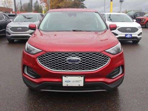 Certified 2024 Ford Edge SEL image 8