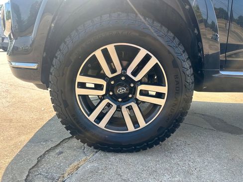 Used 2016 Toyota 4Runner Limited image 22