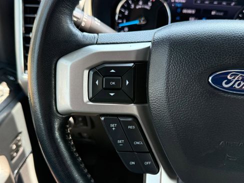 Used 2022 Ford F250 Lariat w/ Lariat Ultimate Package image 13