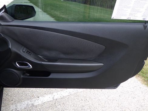 Used 2013 Chevrolet Camaro SS image 13