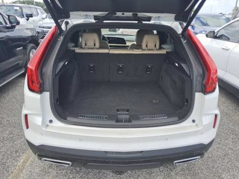 Used 2024 Cadillac XT4 Premium Luxury FWD image 10