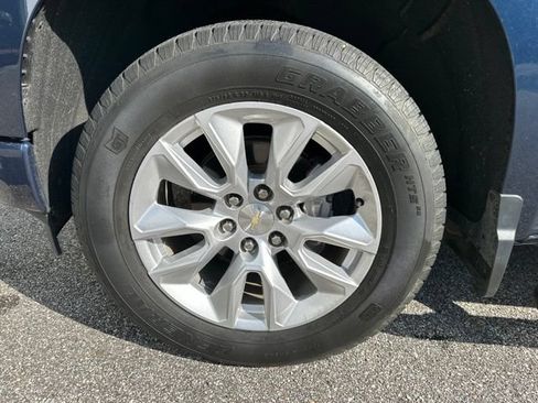 Used 2022 Chevrolet Silverado 1500 Custom RWD image 9