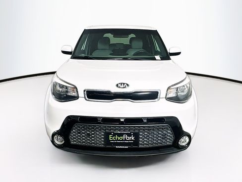 Used 2016 Kia Soul + image 2