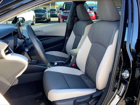 Used 2024 Toyota Corolla LE w/ LE Convenience Package image 7