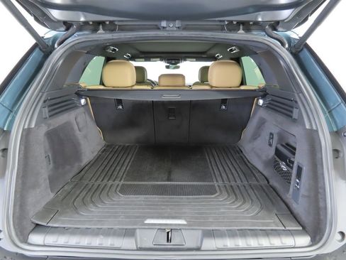 Used 2025 Land Rover Range Rover Sport SE image 28