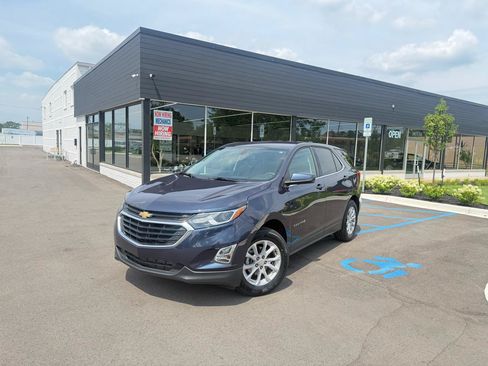 Used 2018 Chevrolet Equinox LT AWD/4WD image 1