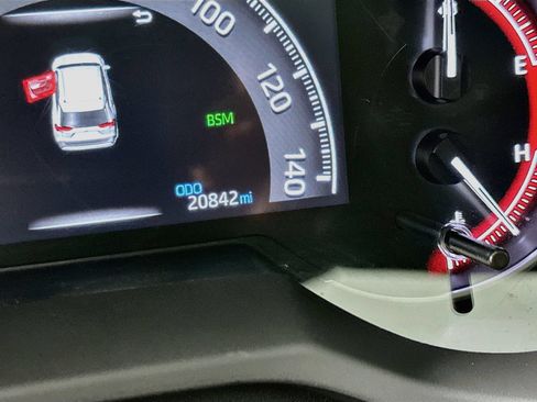 Certified 2025 Toyota RAV4 XLE w/ Convenience Package AWD/4WD image 12