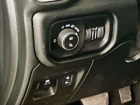 Used 2021 RAM 1500 Laramie image 10
