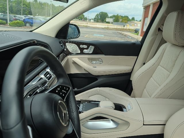 Used 2024 Mercedes-Benz GLE 350 4MATIC image 6