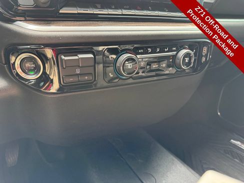 Used 2025 Chevrolet Silverado 2500 LT AWD/4WD image 30