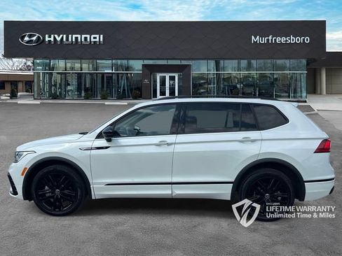Used 2022 Volkswagen Tiguan SE R-Line FWD image 9
