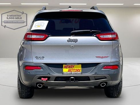 Used 2018 Jeep Cherokee Trailhawk w/ Quick Order Package 27L AWD/4WD image 5